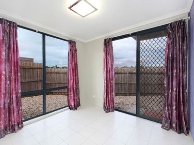 1 Viewside Way, Hampton Park