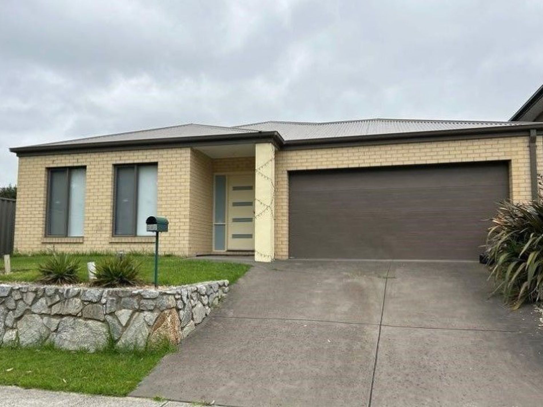 240 Casey Fields Boulevard, Cranbourne East