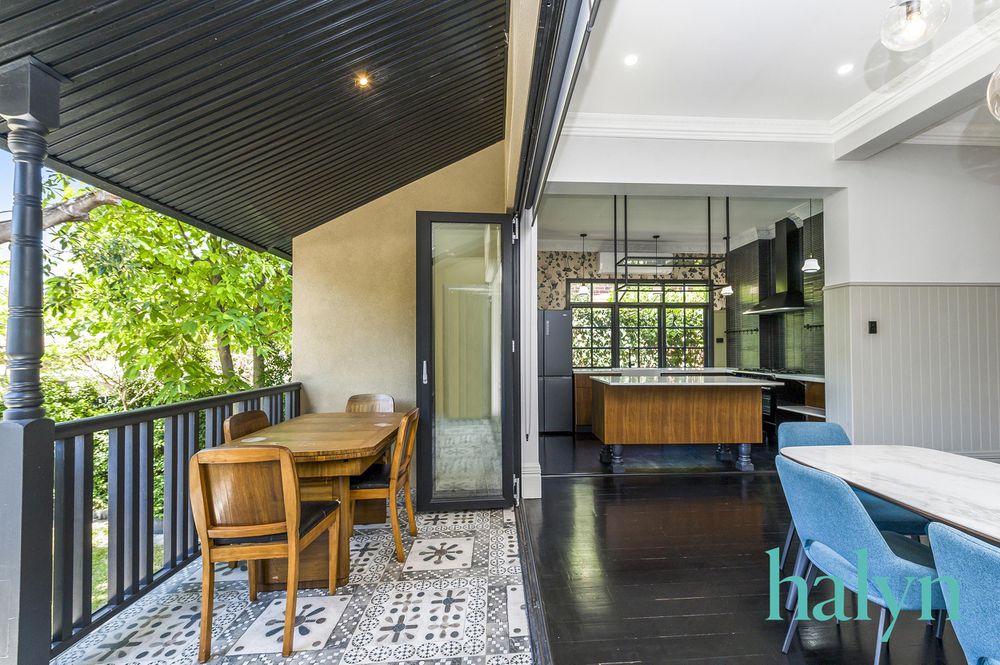 232 Lake Street, Perth