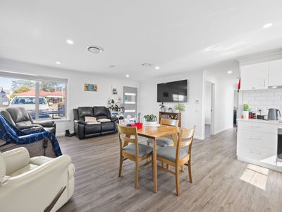 1 / 256 Peel Street West, Summerhill