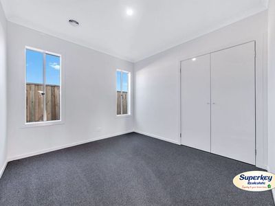11 Asperula Street, Tarneit