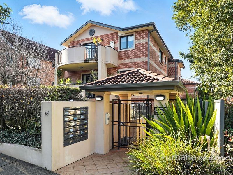 3 / 18 Eastbourne Road, Homebush West