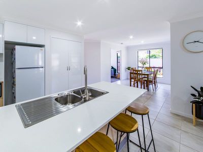 24 Hillview Parade, Kingaroy