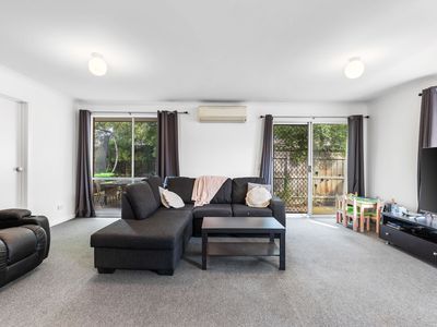 2 / 88 Hogans Road, Hoppers Crossing