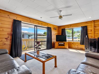 124 Brightside Road, Stanmore Bay