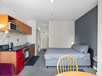 602 / 12 Victoria Avenue, Perth