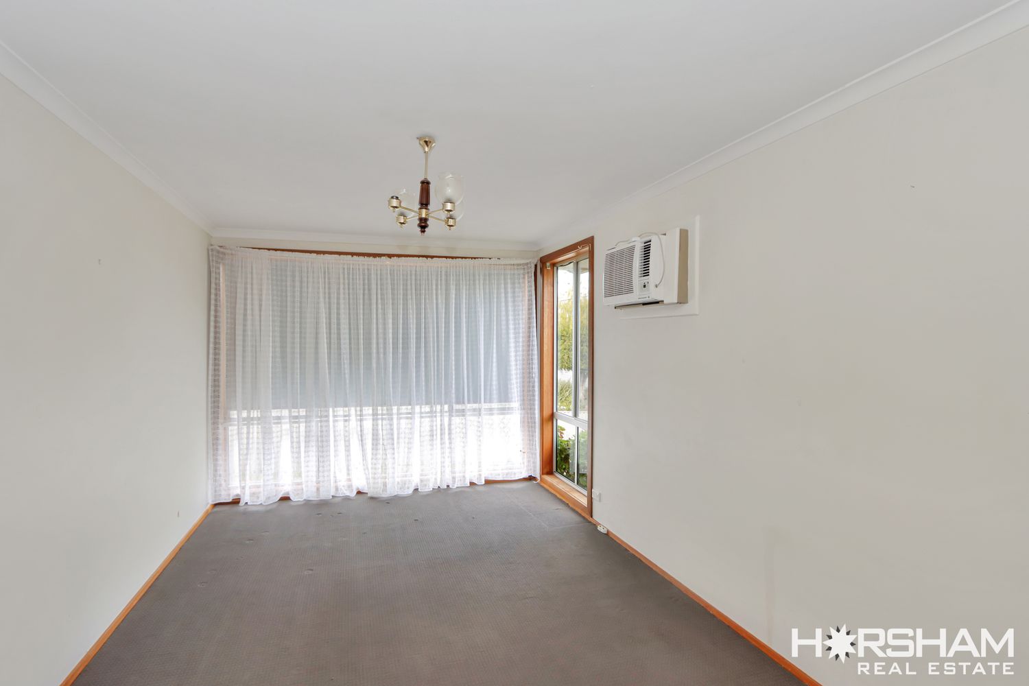 84 Albert Street, Horsham