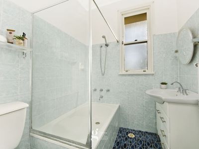 11 McKay Street, Dundas Valley