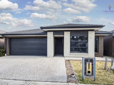 5 Weemala Grove, Werribee