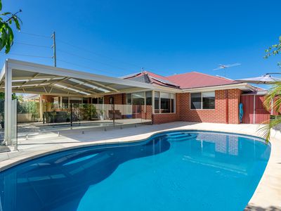 15 Packenham Promenade, Canning Vale