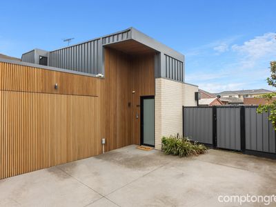 3 / 326 Blackshaws Road, Altona North