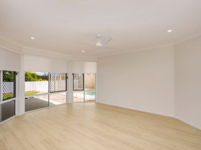 85 Sunview Road, Springfield