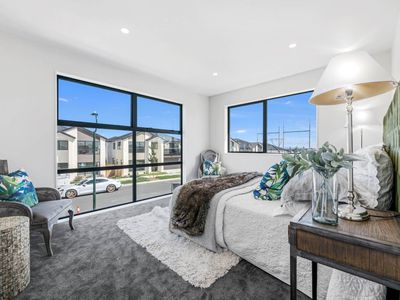 15 Drumaness Road, Flat Bush