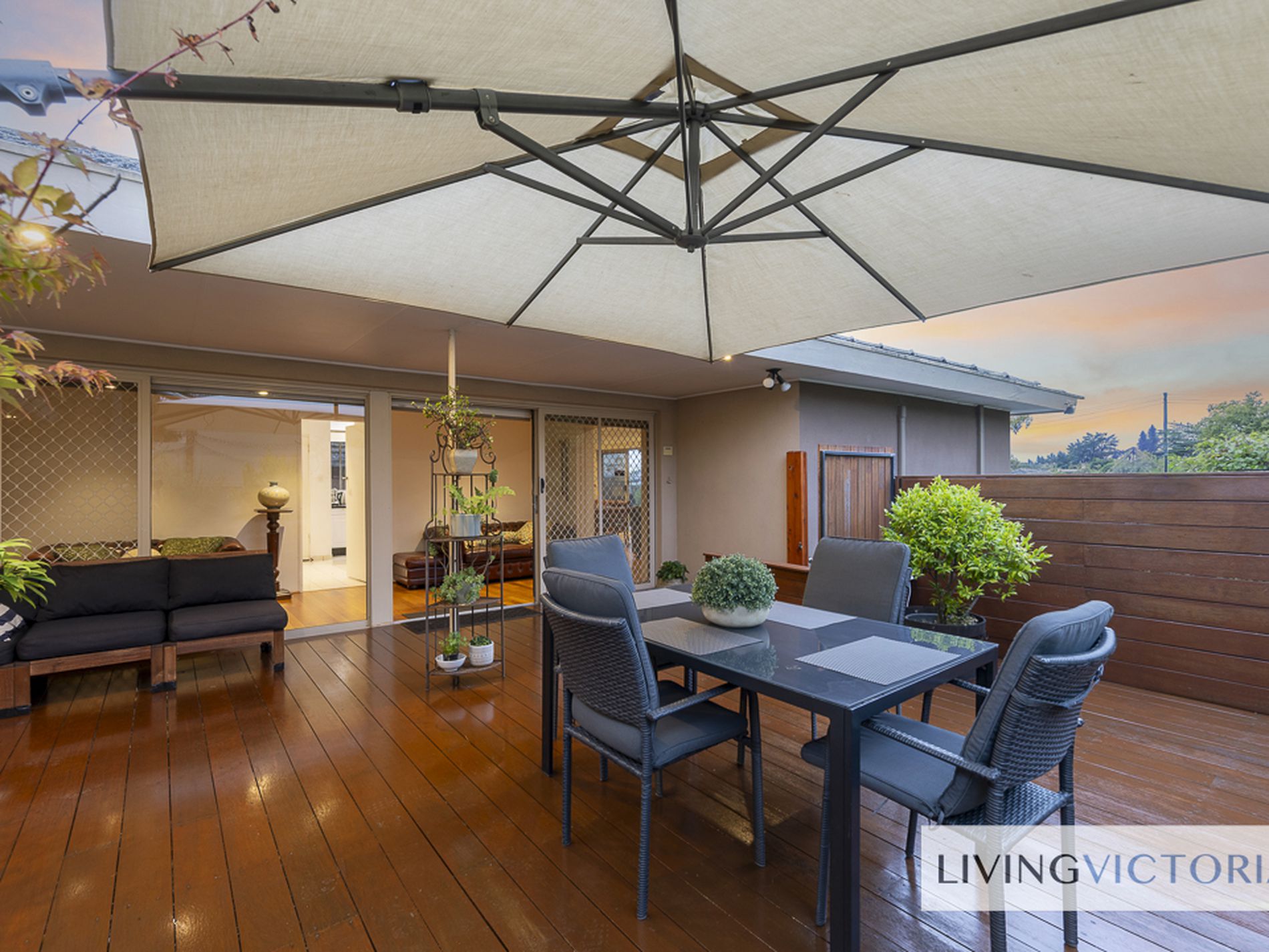 9 Terang Avenue, Burwood East