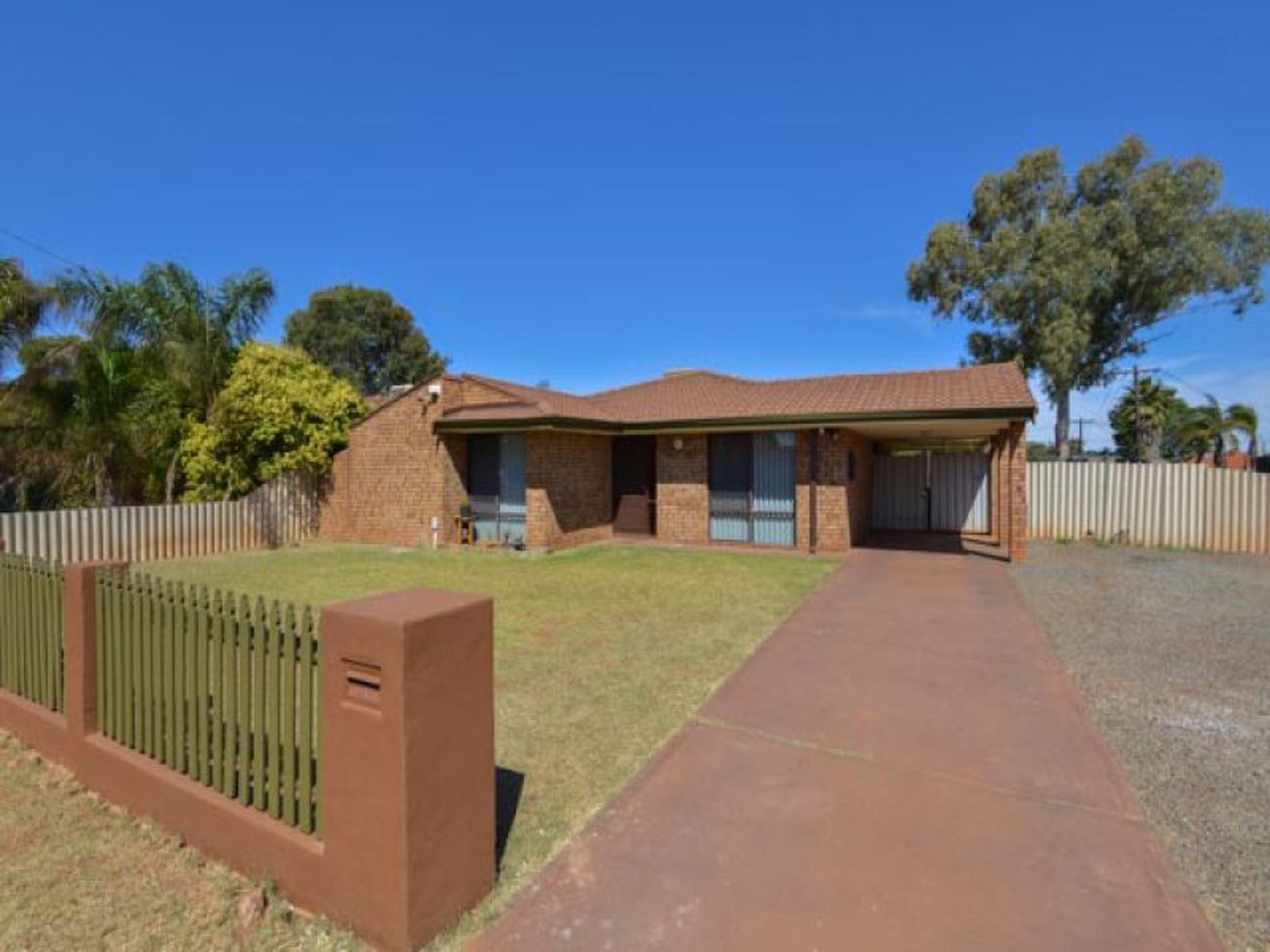 13 Hampden Street, Kalgoorlie