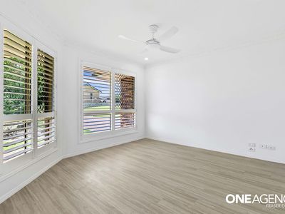 6 Arlington Court, Kawungan
