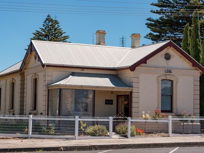 11 Railway Terrace, Beachport