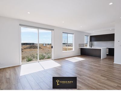 8 Beveridge Circuit, Armstrong Creek