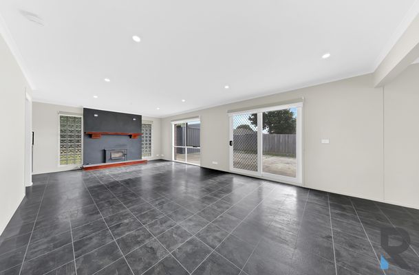 80 Mitford Crescent, Craigieburn