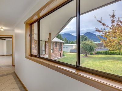 534 Mountain River Road, Mountain River