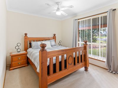 16 Crest Ave, North Nowra