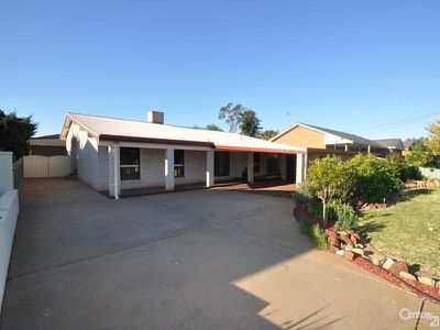 6 Moonah Street, Dubbo