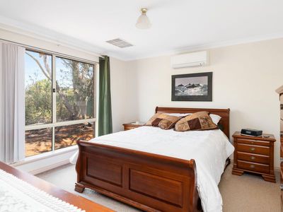 1 O'Byrne Crescent, Broadwood