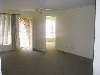 4B Kingfisher Place, Farmborough Heights
