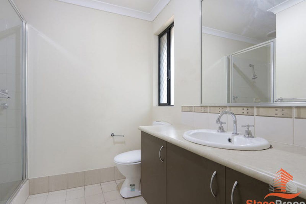 1 / 181 Manning Road, Bentley