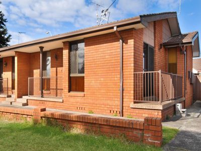 2 / 14 Shellharbour Road, Lake Illawarra