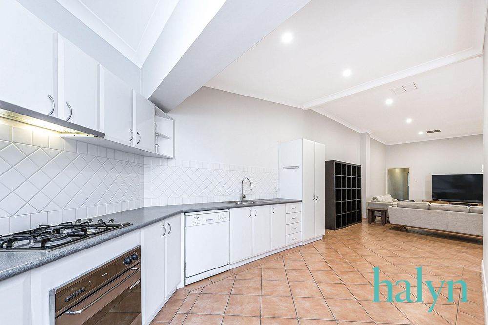 89 Scarborough Beach Road, Mount Hawthorn