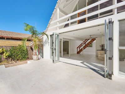 9 Gloria Street, South Golden Beach