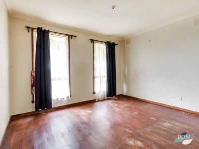 2 Riverside Avenue, Werribee