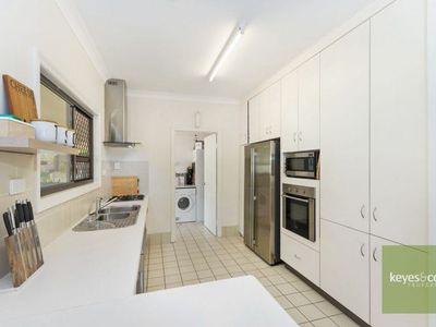 9 Coutts Drive, Bushland Beach