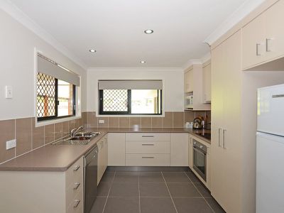 4 BIRCHWOOD COURT, Burrum Heads