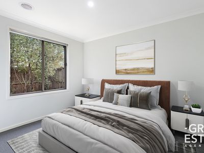 43 RANFURLIE BOULEVARD, Cranbourne West