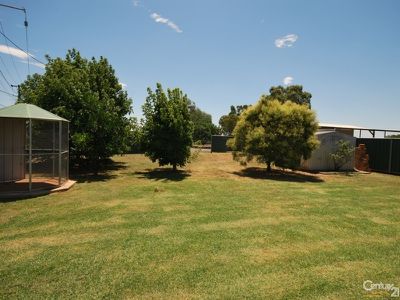 2 Hakea Place, Dubbo