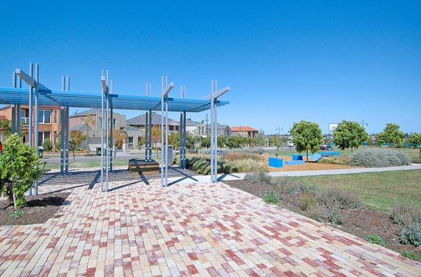 35 Troward Harvey Way, Craigieburn