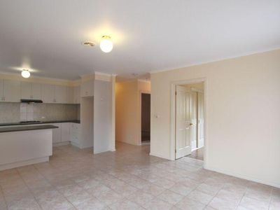 2 / 4 Glenbrook Avenue, Clayton