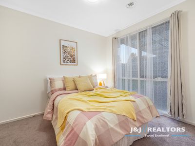 8 Wills Court, Cranbourne North