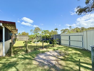 2 Merrilyn Court, Urangan