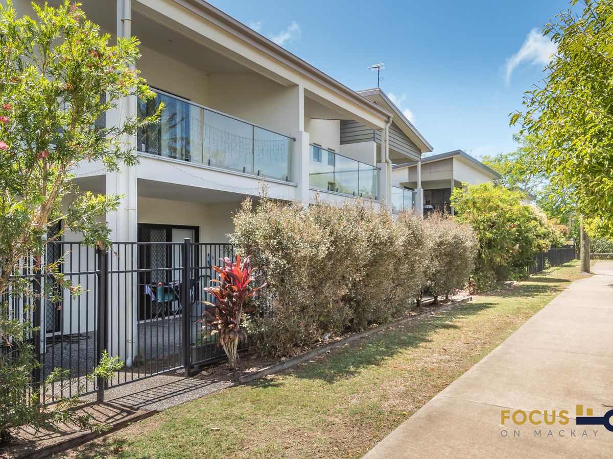 3 / 4 Vaucluse Crescent, East Mackay