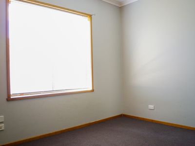 2 / 5 Pynsent Street, Horsham