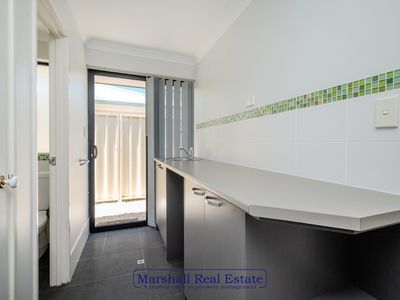 5 Kinta Way, Tapping