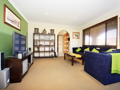 99 South Street, Tuncurry