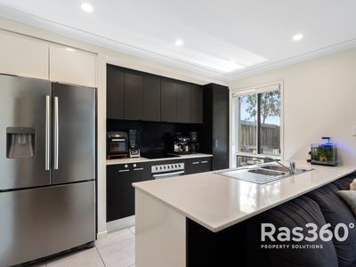 53 / 370 Gainsborough Drive, Pimpama