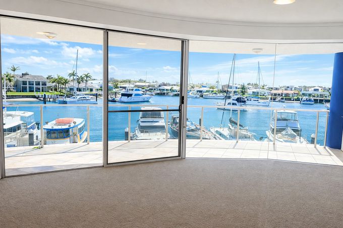 unit 204 / 13 Nicklin Way, Minyama