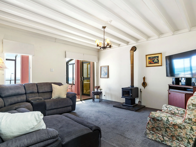 1 Mary Street, Watermans Bay