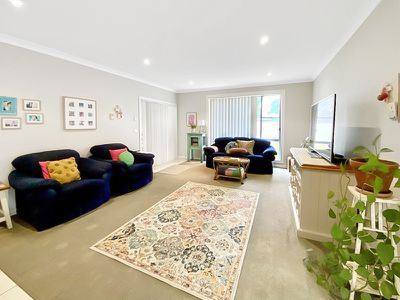 2 John Girdham Place, Forbes