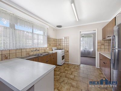 6 Anderson Close, Hampton Park